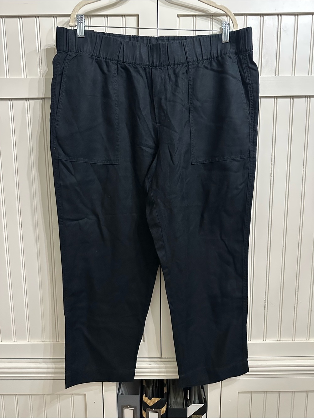 Banana Republic Black Cropped Elastic Waist Pull-On Pants Size XL
